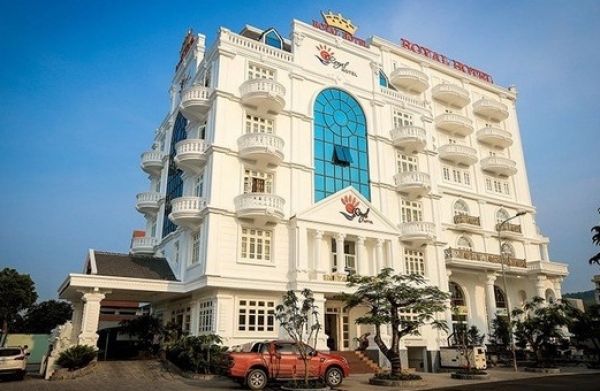 Chủ casino Royal Hạ Long báo lỗ 17 quý liên